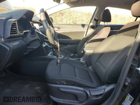 2019 Hyundai Elantra Value Edition с VIN KMHD84LF5KU759185, выставлен на аукционе Copart как лот 82450645 с пробегом 167 761 миль миль и Чистый • Clean title. История ставок и продаж доступна на DreamBid. Изображение 7.