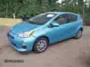 2014 Toyota Prius One z VIN JTDKDTB34E1086145, wystawiony jako IAAI lot #42428935 z przebiegiem 121 874 mil mil oraz . Historia ofert i sprzedaży dostępna na DreamBid. Obrazek 2.