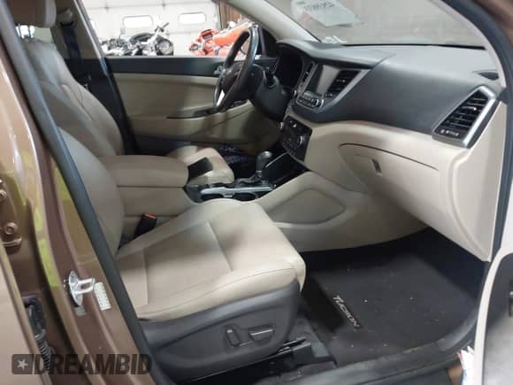 2017 Hyundai Tucson SE с VIN KM8J3CA48HU430390, выставлен на аукционе IAAI как лот 42939833 с пробегом 41 045 миль миль и . История ставок и продаж доступна на DreamBid. Изображение 5.