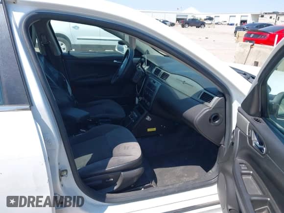 2014 Chevrolet Impala Police Police with VIN 2G1WD5E33E1161171, listed as a IAAI auction lot 43141946 with 132,854 mi miles and . Bid and sale history available at DreamBid. Image 5.