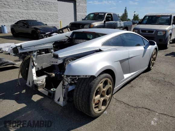 2004 Lamborghini Gallardo с VIN ZHWGU11M94LA01754, выставлен на аукционе Copart как лот 67935984 с пробегом 17 188 миль миль и Списание • Salvage title. История ставок и продаж доступна на DreamBid. Изображение 3.