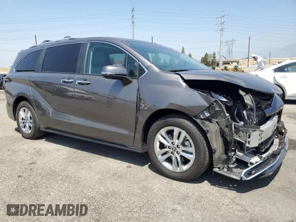 2024 Toyota Sienna Limited с VIN 5TDZRKEC6RS189999, выставлен на аукционе Copart как лот 62719365 с пробегом 21 225 миль миль и Списание • Salvage title. История ставок и продаж доступна на DreamBid. Изображение 4.