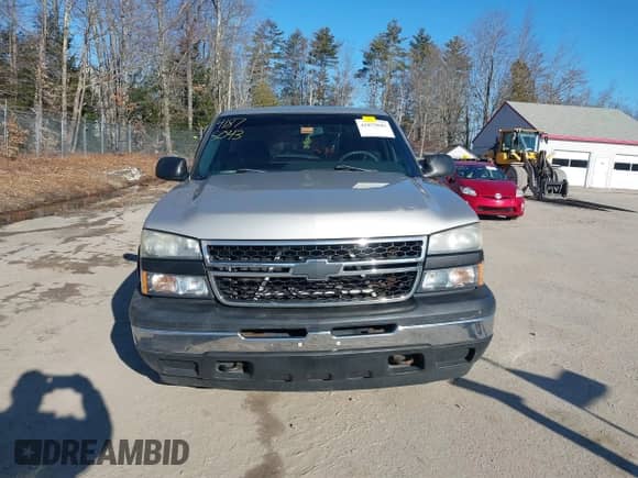 2006 Chevrolet Silverado 1500 Work Truck с VIN 3GCEK14VX6G180393, выставлен на аукционе IAAI как лот 41875043 с пробегом 107 441 миль миль и . История ставок и продаж доступна на DreamBid. Изображение 13.