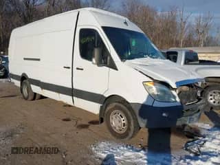 2008 Dodge Sprinter with VIN WD0PF145485255717, listed as a IAAI auction lot 41249379 with 139,700 mi miles and . Bid and sale history available at DreamBid. Image 1.