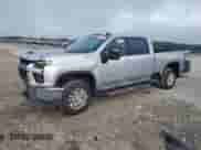 2020 Chevrolet Silverado 3500HD LT z VIN 1GC4YTE72LF180407, wystawiony jako Copart lot #72846984 z przebiegiem 93 775 mil mil oraz Szkoda całkowita • Salvage title. Historia ofert i sprzedaży dostępna na DreamBid. Obrazek 1.