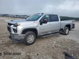 2020 Chevrolet Silverado 3500HD LT z VIN 1GC4YTE72LF180407, wystawiony jako Copart lot #72846984 z przebiegiem 93 775 mil mil oraz Szkoda całkowita • Salvage title. Historia ofert i sprzedaży dostępna na DreamBid. Obrazek 1.