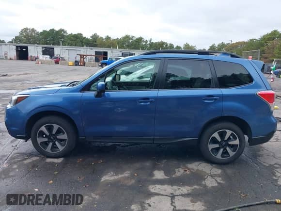 2018 Subaru Forester Premium z VIN JF2SJAEC6JH426553, wystawiony jako IAAI lot #43420868 z przebiegiem 43 531 mil mil oraz . Historia ofert i sprzedaży dostępna na DreamBid. Obrazek 14.