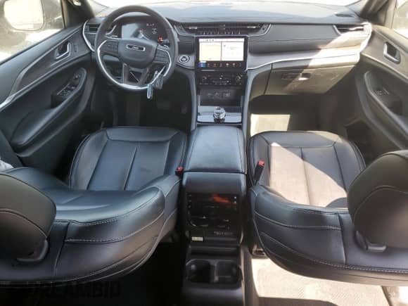 2024 Jeep Grand Cherokee Limited with VIN 1C4RJJBG1R8533185, listed as a Copart auction lot 46157515 with 23,526 mi miles and Clean title. Bid and sale history available at DreamBid. Image 8.