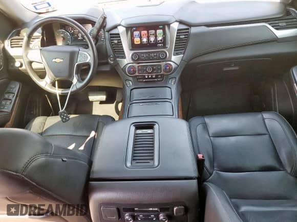 2017 Chevrolet Suburban Premier с VIN 1GNSCJKC2HR300652, выставлен на аукционе Copart как лот 84946335 с пробегом 85 927 миль миль и Списание • Salvage title. История ставок и продаж доступна на DreamBid. Изображение 8.