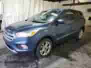 2018 Ford Escape SE с VIN 1FMCU9GD7JUB38963, выставлен на аукционе Copart как лот 81614915 с пробегом 122 572 миль миль и Списание • Salvage title. История ставок и продаж доступна на DreamBid. Изображение 1.