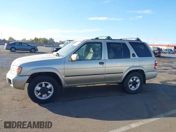 2000 Nissan Pathfinder XE z VIN JN8AR07S0YW428309, wystawiony jako IAAI lot #41432879 z przebiegiem 271 170 mil mil oraz . Historia ofert i sprzedaży dostępna na DreamBid. Obrazek 14.