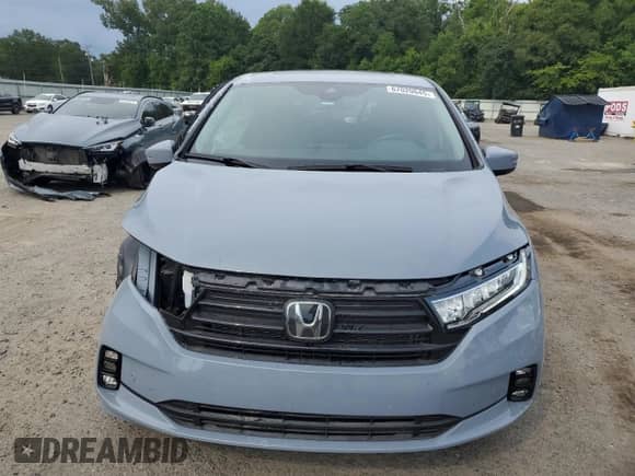2024 Honda Odyssey Elite with VIN 5FNRL6H95RB027732, listed as a Copart auction lot 67020645 with 13,741 mi miles and Salvage title. Bid and sale history available at DreamBid. Image 5.