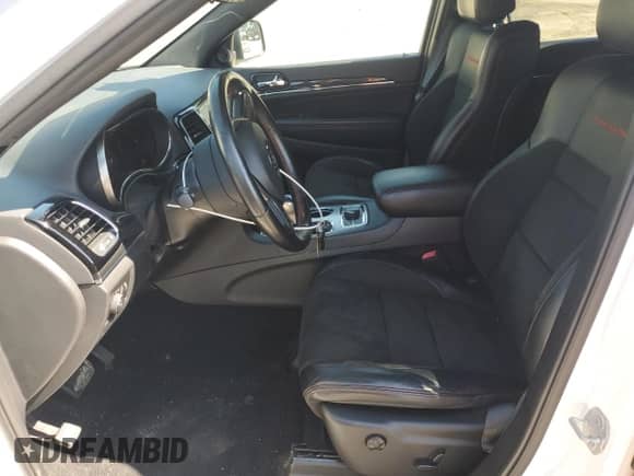 2020 Jeep Grand Cherokee Trailhawk с VIN 1C4RJFLG3LC415333, выставлен на аукционе Copart как лот 61044085 с пробегом 82 137 миль миль и Списание • Salvage title. История ставок и продаж доступна на DreamBid. Изображение 7.