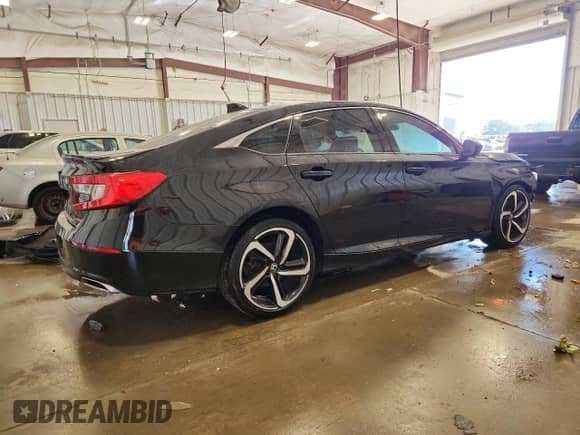 2019 Honda Accord Sport z VIN 1HGCV1F34KA085395, wystawiony jako Copart lot #81052035 z przebiegiem 73 618 mil mil oraz Nie do naprawy • Non repairable. Historia ofert i sprzedaży dostępna na DreamBid. Obrazek 3.