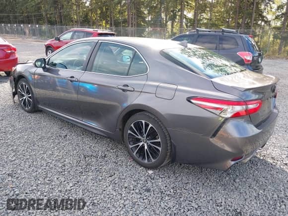 2019 Toyota Camry SE z VIN 4T1B11HK6KU852555, wystawiony jako IAAI lot #43365453 z przebiegiem 171 578 mil mil oraz . Historia ofert i sprzedaży dostępna na DreamBid. Obrazek 3.