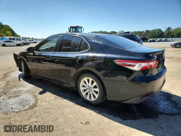 2018 Toyota Camry SE z VIN 4T1B11HK5JU551175, wystawiony jako Copart lot #85749655 z przebiegiem 126 912 mil mil oraz Szkoda całkowita • Salvage title. Historia ofert i sprzedaży dostępna na DreamBid. Obrazek 2.