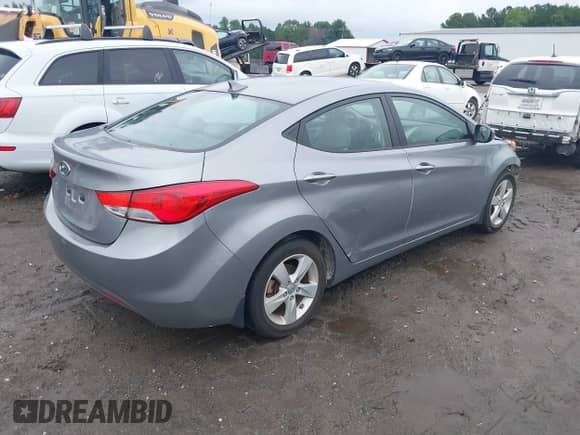 2012 Hyundai Elantra Limited z VIN KMHDH4AE5CU356934, wystawiony jako IAAI lot #40356500 z przebiegiem 146 989 mil mil oraz . Historia ofert i sprzedaży dostępna na DreamBid. Obrazek 4.