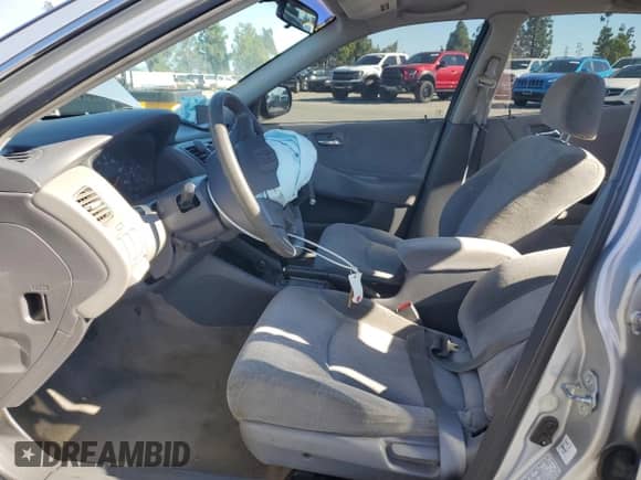 2001 Honda Accord VP с VIN 1HGCF866X1A132069, выставлен на аукционе Copart как лот 86671985 с пробегом 128 723 миль миль и Списание • Salvage title. История ставок и продаж доступна на DreamBid. Изображение 7.