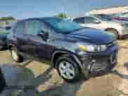 2022 Chevrolet Trax LS с VIN KL7CJNSM2NB508437, выставлен на аукционе Copart как лот 68824965 с пробегом 34 652 миль миль и На запчасти • Non repairable. История ставок и продаж доступна на DreamBid. Изображение 4.