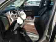 2010 Chevrolet Equinox 2LT z VIN 2CNALPEW5A6224404, wystawiony jako Copart lot #85717515 z przebiegiem 133 709 mil mil oraz Szkoda całkowita • Salvage title. Historia ofert i sprzedaży dostępna na DreamBid. Obrazek 7.