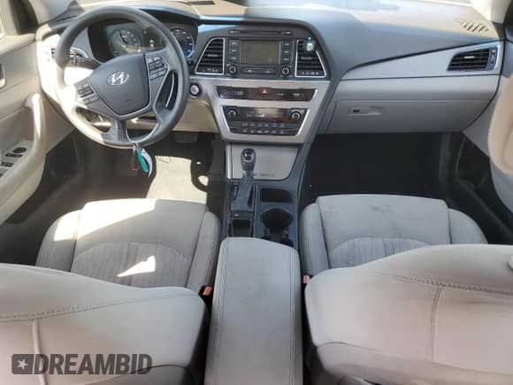 2016 Hyundai Sonata SE with VIN KMHE24L10GA036542, listed as a Copart auction lot 81690755 with 61,474 mi miles and Salvage title. Bid and sale history available at DreamBid. Image 8.