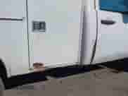 2013 Chevrolet Silverado 2500HD Work Truck z VIN 1GB0KVCGXDZ147318, wystawiony jako IAAI lot #41395263 z przebiegiem 149 258 mil mil oraz . Historia ofert i sprzedaży dostępna na DreamBid. Obrazek 21.