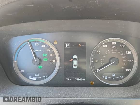 2016 Hyundai Sonata SE с VIN KMHE24L15GA038142, выставлен на аукционе Copart как лот 82424755 с пробегом 75 245 миль миль и Списание • Salvage title. История ставок и продаж доступна на DreamBid. Изображение 9.