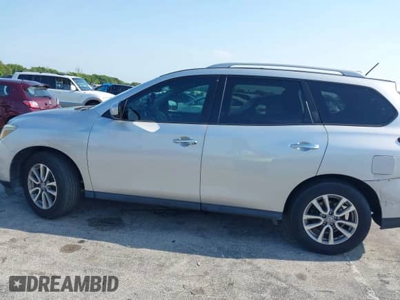 2015 Nissan Pathfinder SL с VIN 5N1AR2MNXFC617601, выставлен на аукционе IAAI как лот 42335005 с пробегом 121 903 миль миль и . История ставок и продаж доступна на DreamBid. Изображение 15.