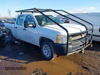 2013 Chevrolet Silverado 1500 Work Truck with VIN 3GCPCPEA3DG321273, listed as a IAAI auction lot 41623028 with 70,519 mi miles and . Bid and sale history available at DreamBid. Image 1.