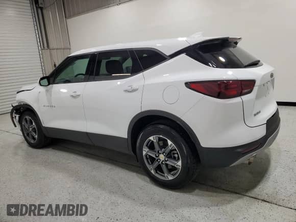 2025 Chevrolet Blazer LT z VIN 3GNKBCR4XSS173635, wystawiony jako Copart lot #89838315 z przebiegiem 8 911 mil mil oraz Czysty tytuł • Clean title. Historia ofert i sprzedaży dostępna na DreamBid. Obrazek 2.