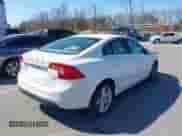 2015 Volvo S60 T5 Premier с VIN YV1612TB6F1306374, выставлен на аукционе IAAI как лот 41754953 с пробегом 117 508 миль миль и . История ставок и продаж доступна на DreamBid. Изображение 4.