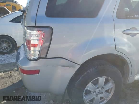 2008 Mercury Mariner with VIN 4M2CU91Z68KJ45797, listed as a IAAI auction lot 41615117 with 87,936 mi miles and . Bid and sale history available at DreamBid. Image 6.