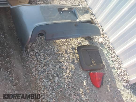 2011 Chevrolet Malibu 1LS с VIN 1G1ZB5E14BF190152, выставлен на аукционе IAAI как лот 42949873 с пробегом 153 409 миль миль и . История ставок и продаж доступна на DreamBid. Изображение 12.