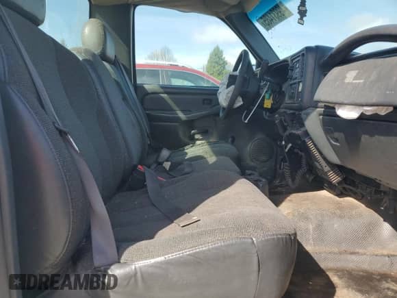 2002 Chevrolet Silverado 2500 с VIN 1GCGC24U62Z291665, выставлен на аукционе Copart как лот 49931485 с пробегом Не указан миль и Списание • Salvage title. История ставок и продаж доступна на DreamBid. Изображение 10.
