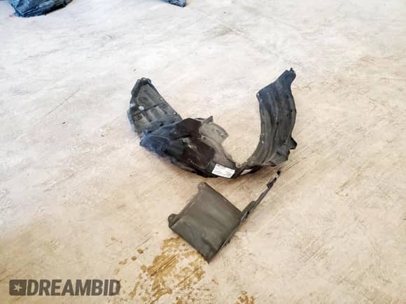 2022 Toyota Prius Nightshade with VIN JTDKAMFU3N3172536, listed as a Copart auction lot 84072835 with 131,462 mi miles and Clean title. Bid and sale history available at DreamBid. Image 12.