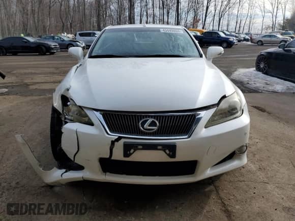 2012 Lexus IS 250 C z VIN JTHFF2C29C2526037, wystawiony jako Copart lot #45449865 z przebiegiem 84 257 mil mil oraz Szkoda całkowita • Salvage title. Historia ofert i sprzedaży dostępna na DreamBid. Obrazek 5.