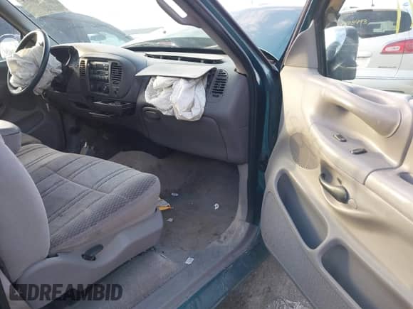 1997 Ford F-150 с VIN 1FTDF17W8VLB18061, выставлен на аукционе IAAI как лот 41861271 с пробегом 267 709 миль миль и . История ставок и продаж доступна на DreamBid. Изображение 5.