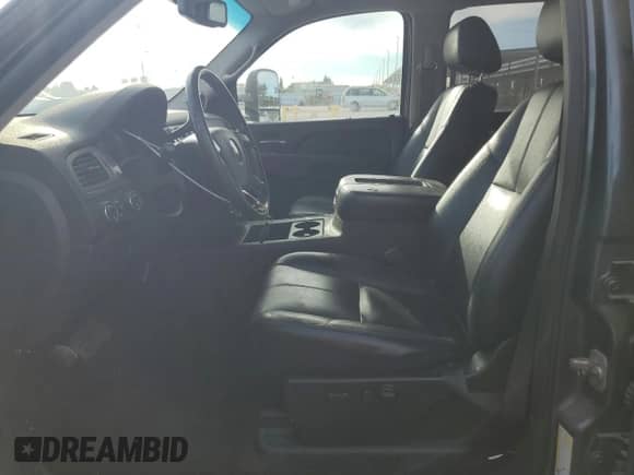 2011 Chevrolet Silverado 3500HD DRW LTZ с VIN 1GC4K1C87BF114256, выставлен на аукционе Copart как лот 75470024 с пробегом Не указан миль и Списание • Salvage title. История ставок и продаж доступна на DreamBid. Изображение 7.