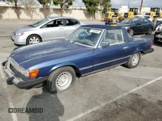 1985 Mercedes-Benz 380 with VIN WDBBA45C4FA031320, listed as a Copart auction lot 71920595 with 172,102 mi miles and Clean title. Bid and sale history available at DreamBid. Image 1.