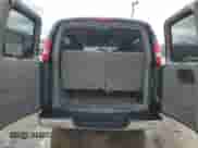 2009 Chevrolet Express Passenger z VIN 1GAHG39K291137624, wystawiony jako Copart lot #47557675 z przebiegiem 154 989 mil mil oraz Nie do naprawy • Non repairable. Historia ofert i sprzedaży dostępna na DreamBid. Obrazek 6.