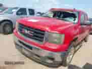 2007 GMC Sierra 1500 SLE1 z VIN 2GTEC19J971628670, wystawiony jako IAAI lot #43061212 z przebiegiem Nie podano mil oraz . Historia ofert i sprzedaży dostępna na DreamBid. Obrazek 17.
