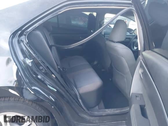 2019 Toyota Corolla L с VIN 5YFBURHE3KP866527, выставлен на аукционе IAAI как лот 43160376 с пробегом 51 387 миль миль и . История ставок и продаж доступна на DreamBid. Изображение 8.