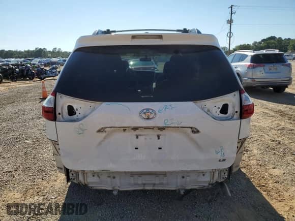 2015 Toyota Sienna LE AAS with VIN 5TDKK3DC1FS570779, listed as a Copart auction lot 70594095 with 170,193 mi miles and Salvage title. Bid and sale history available at DreamBid. Image 6.