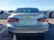 2023 Toyota Camry LE z VIN 4T1R11AK2PU828477, wystawiony jako IAAI lot #43449545 z przebiegiem 8 235 mil mil oraz . Historia ofert i sprzedaży dostępna na DreamBid. Obrazek 16.