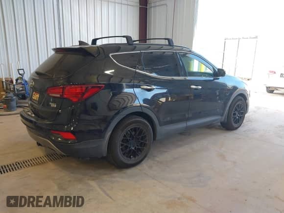 2018 Hyundai Santa Fe 2.4L с VIN 5NMZUDLB3JH057150, выставлен на аукционе IAAI как лот 42471006 с пробегом 108 315 миль миль и . История ставок и продаж доступна на DreamBid. Изображение 4.