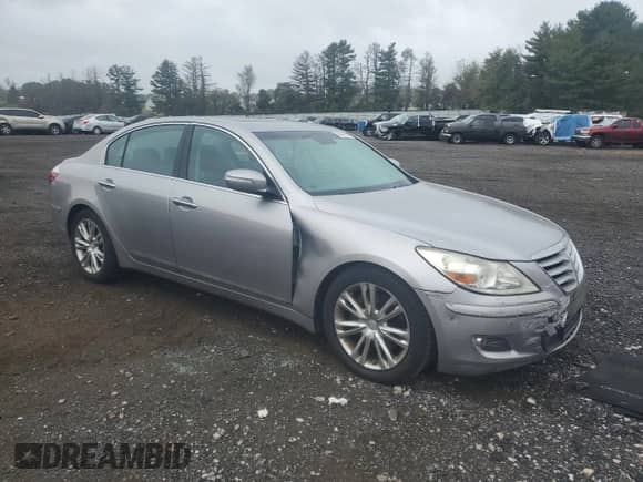 2010 Hyundai Genesis с VIN KMHGC4DF3AU094747, выставлен на аукционе Copart как лот 86435635 с пробегом 63 476 миль миль и Списание • Salvage title. История ставок и продаж доступна на DreamBid. Изображение 4.