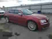 2014 Chrysler 300 C z VIN 2C3CCAET2EH144296, wystawiony jako Copart lot #81188555 z przebiegiem 192 894 mil mil oraz Czysty tytuł • Clean title. Historia ofert i sprzedaży dostępna na DreamBid. Obrazek 4.