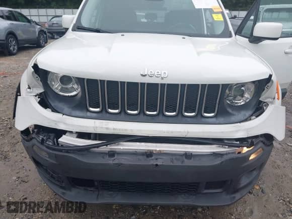 2017 Jeep Renegade Altitude with VIN ZACCJBBB1HPG08197, listed as a IAAI auction lot 42346088 with 76,552 mi miles and . Bid and sale history available at DreamBid. Image 6.
