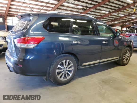 2013 Nissan Pathfinder SL with VIN 5N1AR2MM0DC623086, listed as a Copart auction lot 87488855 with 230,760 mi miles and Clean title. Bid and sale history available at DreamBid. Image 3.