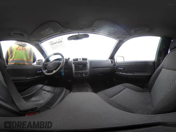 2010 Chevrolet Colorado 1LT z VIN 1GCDSCDE0A8125747, wystawiony jako IAAI lot #41634604 z przebiegiem 120 215 mil mil oraz . Historia ofert i sprzedaży dostępna na DreamBid. Obrazek 18.